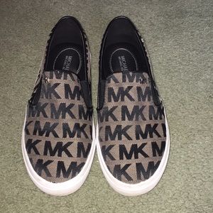 Michael Kors slip on shoes for sale! 💘
